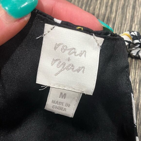 Roan & Ryan Womens Cami Top All-Over Print V-Neck Pullover Multicolor Size M - Picture 2 of 4